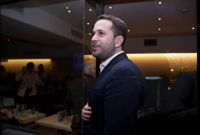 Τεράστια μείωση του κενού ΦΠΑ στην Ελλάδα – Σημαντικά έσοδα και νέα μέτρα στήριξης πολιτών